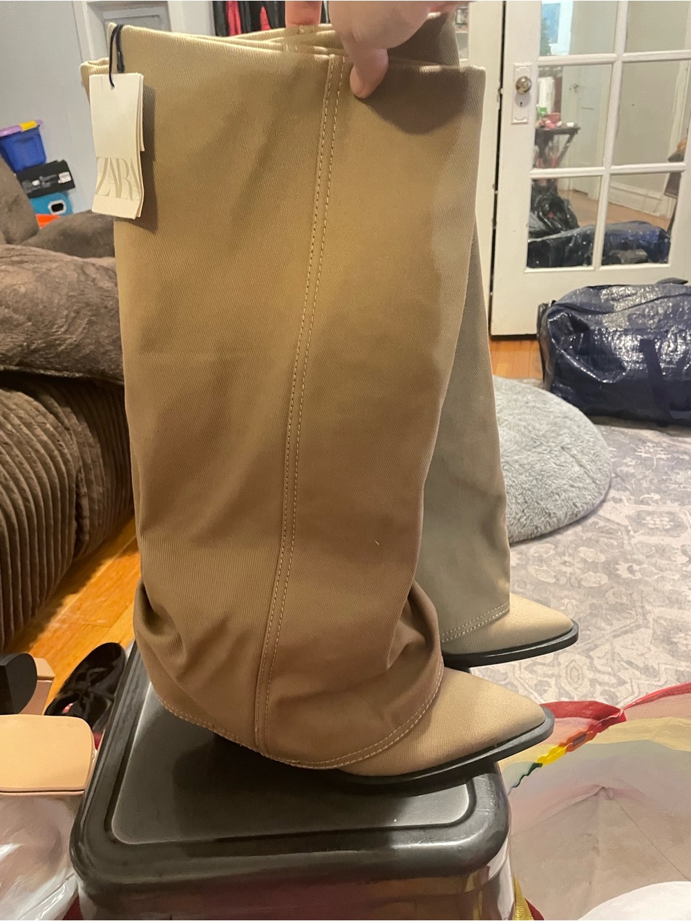 Zara Boots in Tan - Picture 3 of 5